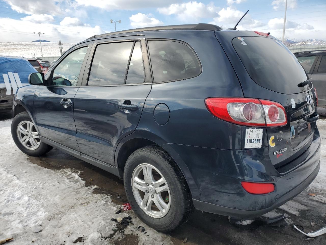 2011 Hyundai Santa Fe - Image 2