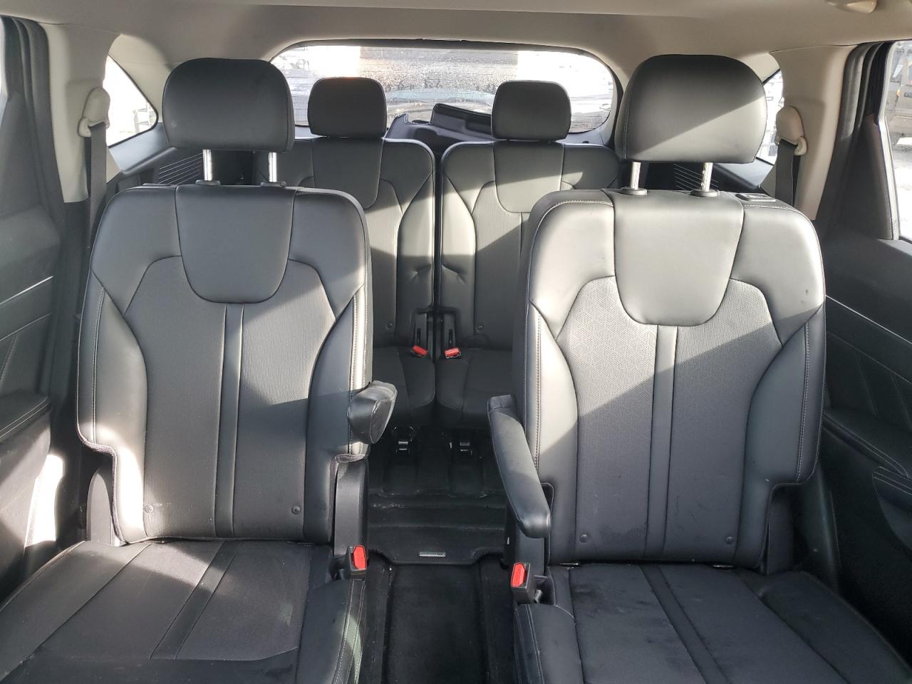 2021 Kia Sorento - Image 10