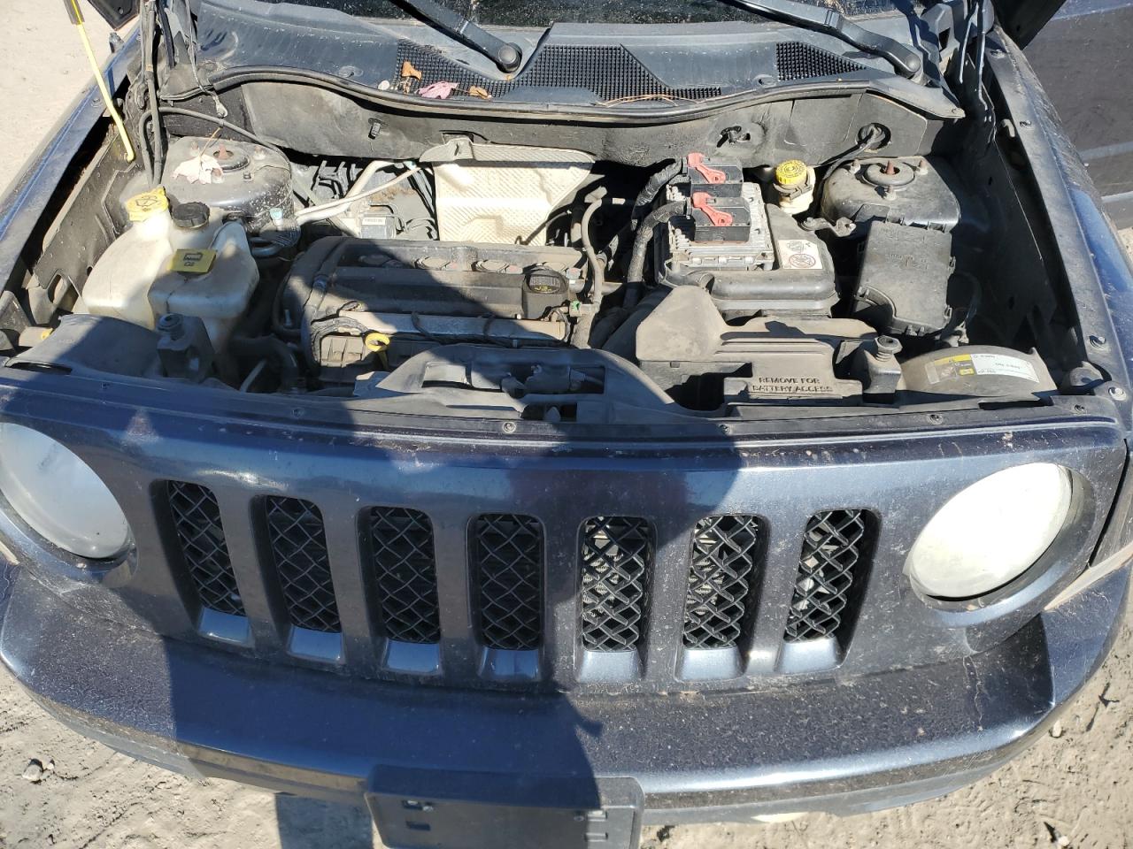 2014 Jeep Liberty (Patriot) - Image 13
