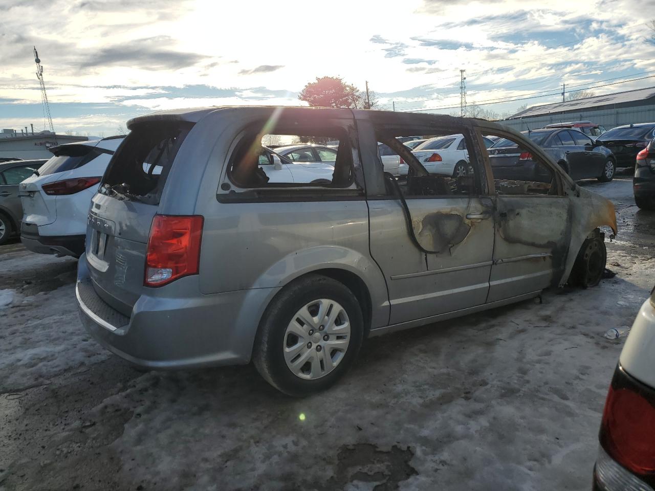 2015 Dodge Caravan - Image 3