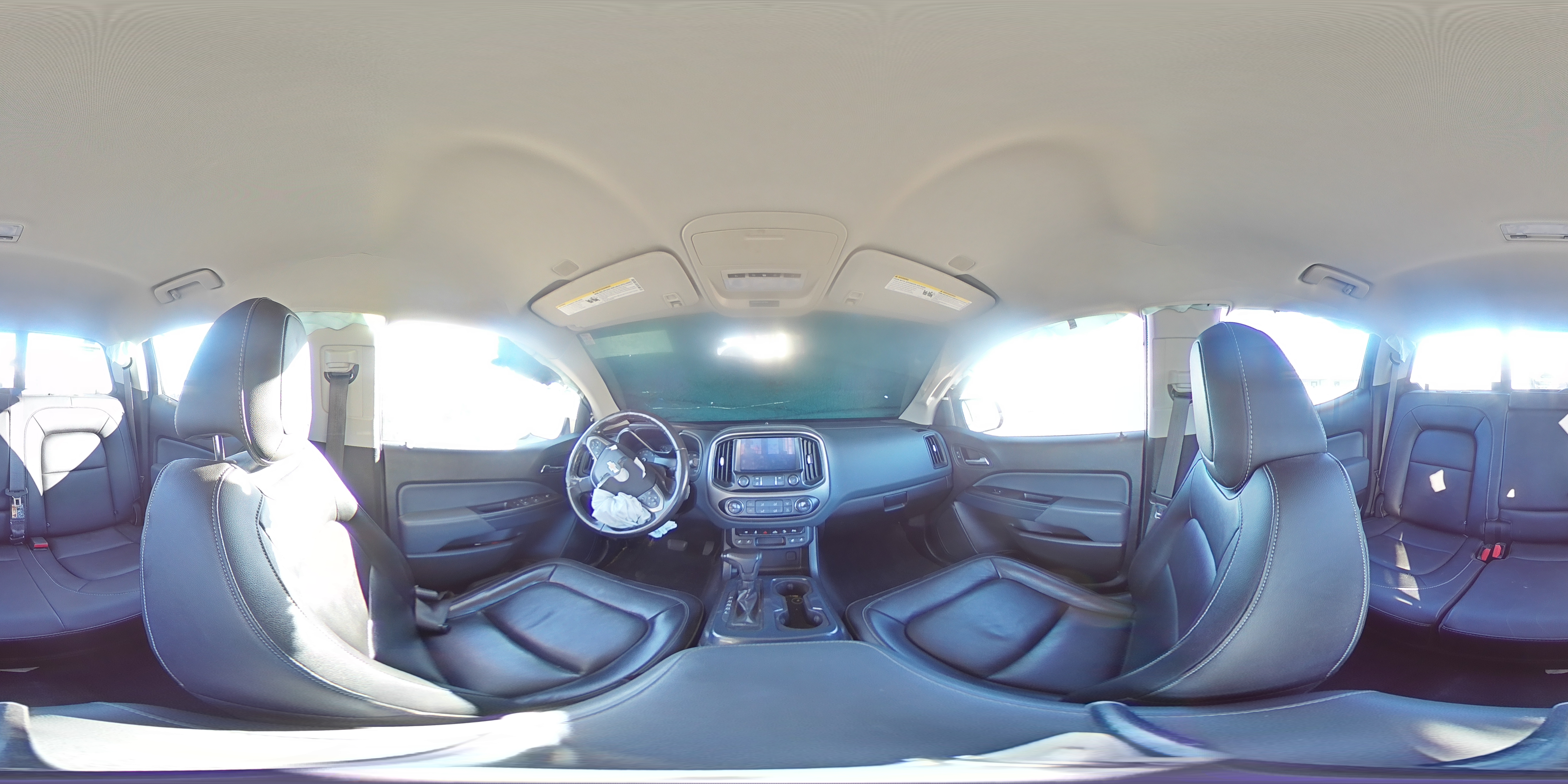 2020 Chevrolet Colorado - Image 13