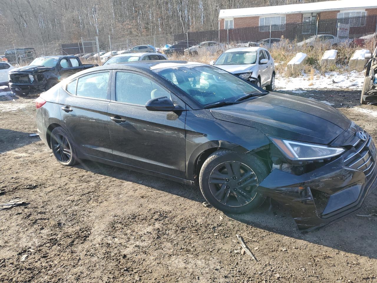 2019 Hyundai Elantra - Image 4