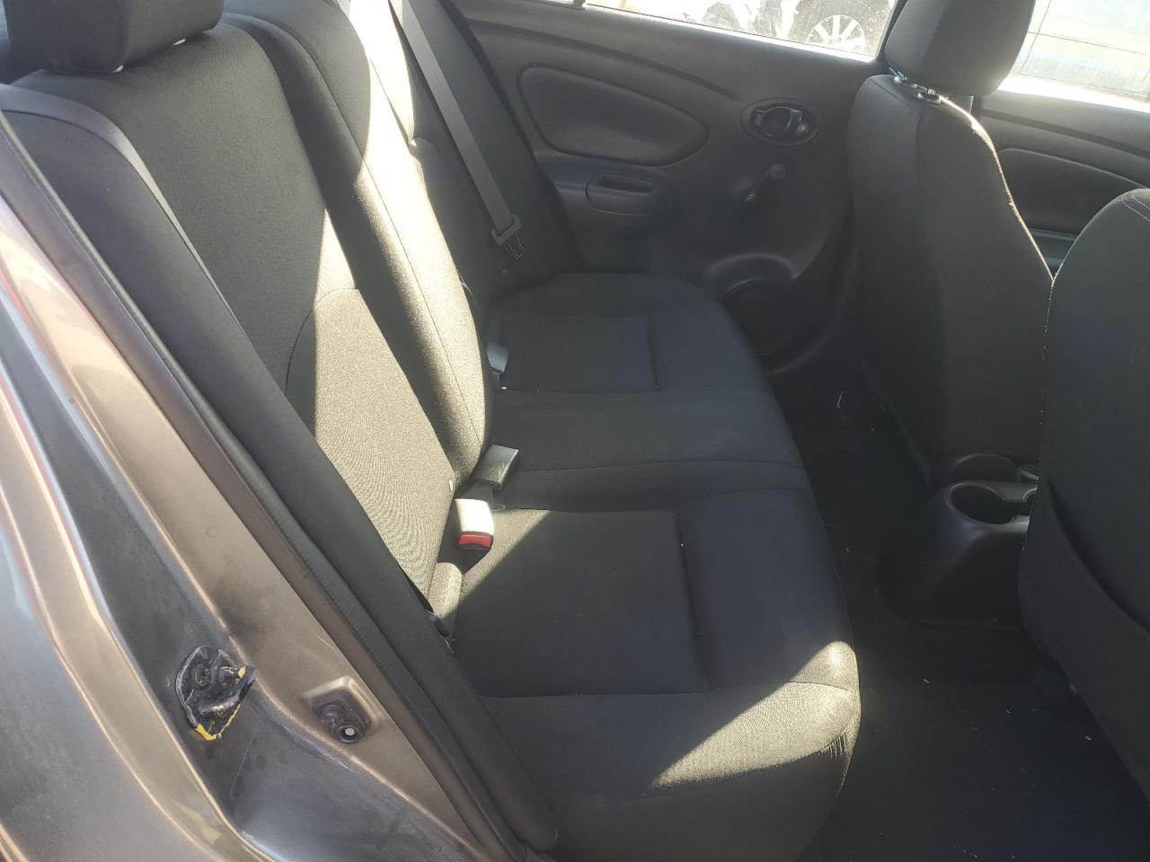 2019 Nissan Versa - Image 10