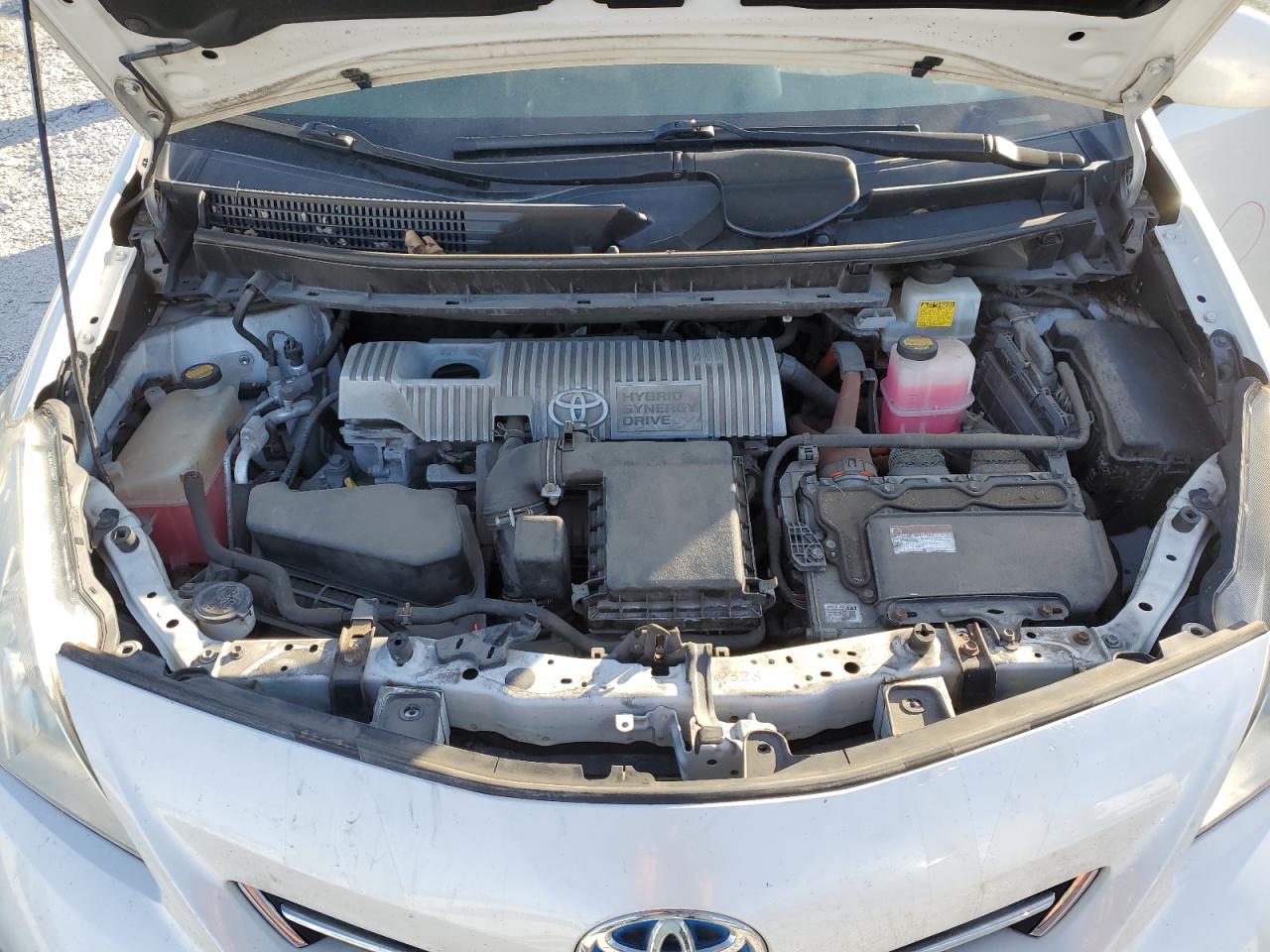 2013 Toyota Prius - Image 11