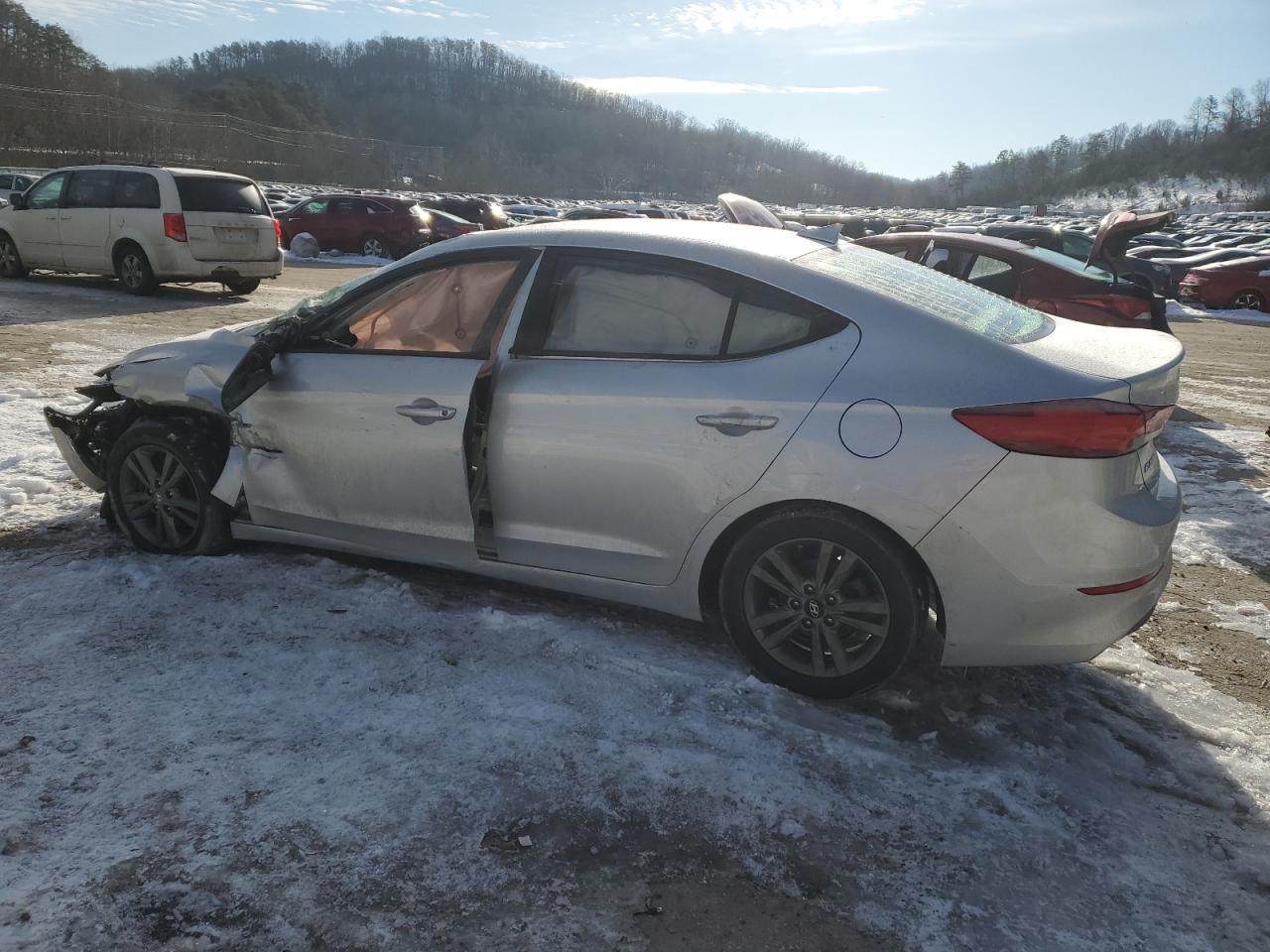 2018 Hyundai Elantra - Image 2