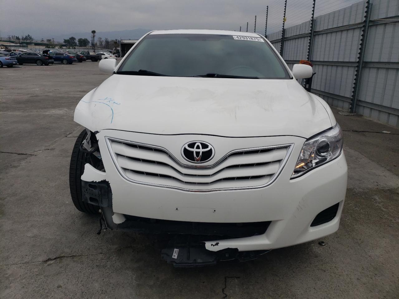 2011 Toyota Camry - Image 5