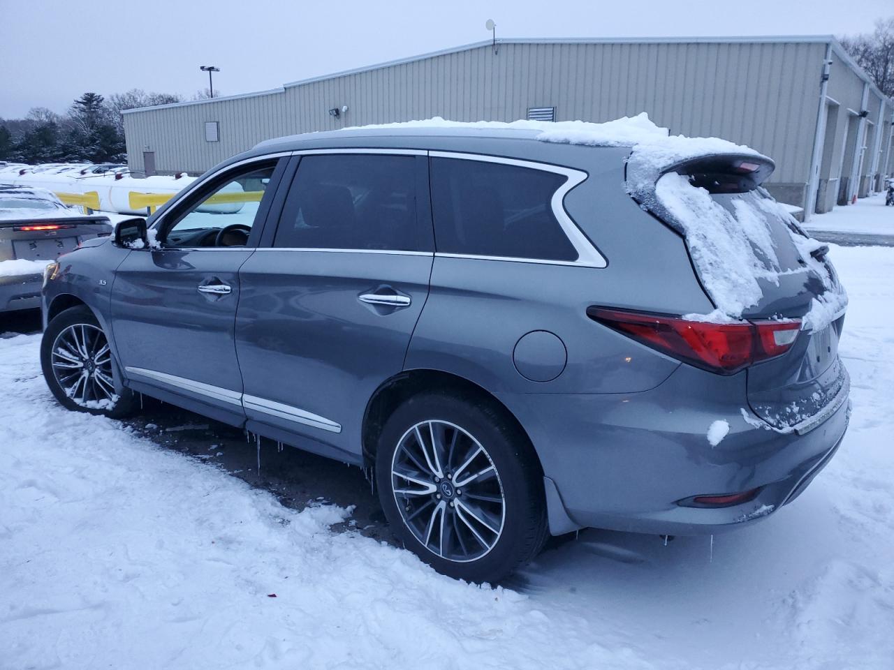 2016 Infiniti QX60 - Image 2