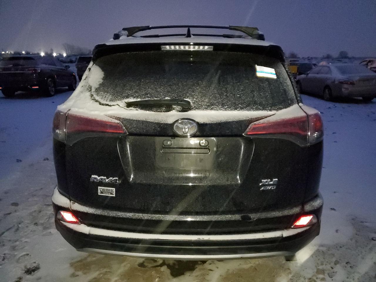 2018 Toyota RAV 4 - Image 6