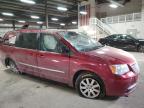 2013 Chrysler Town & Country Touring na sprzedaż w Des Moines, IA - Rollover