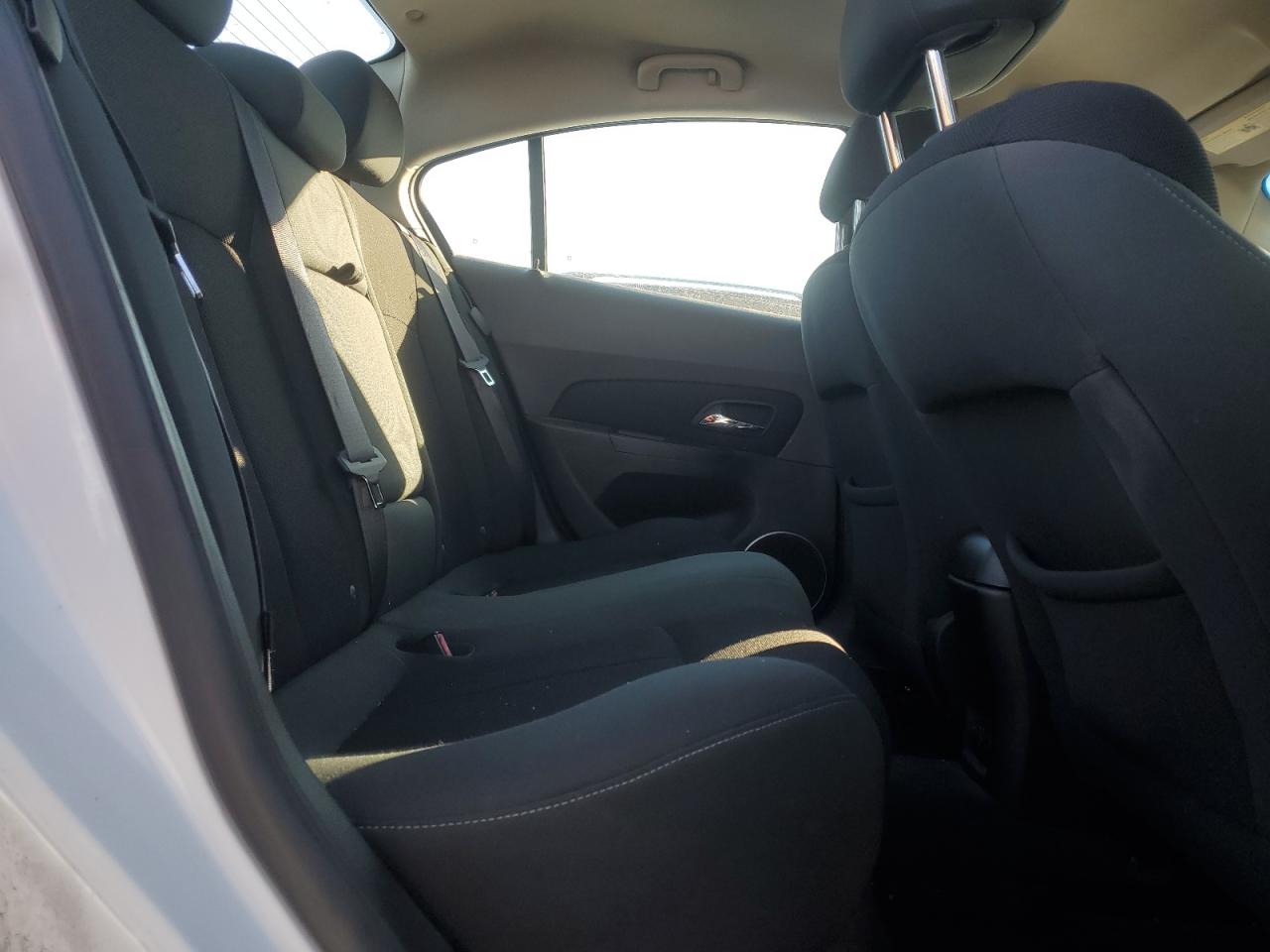 2011 Chevrolet Cruze - Image 10