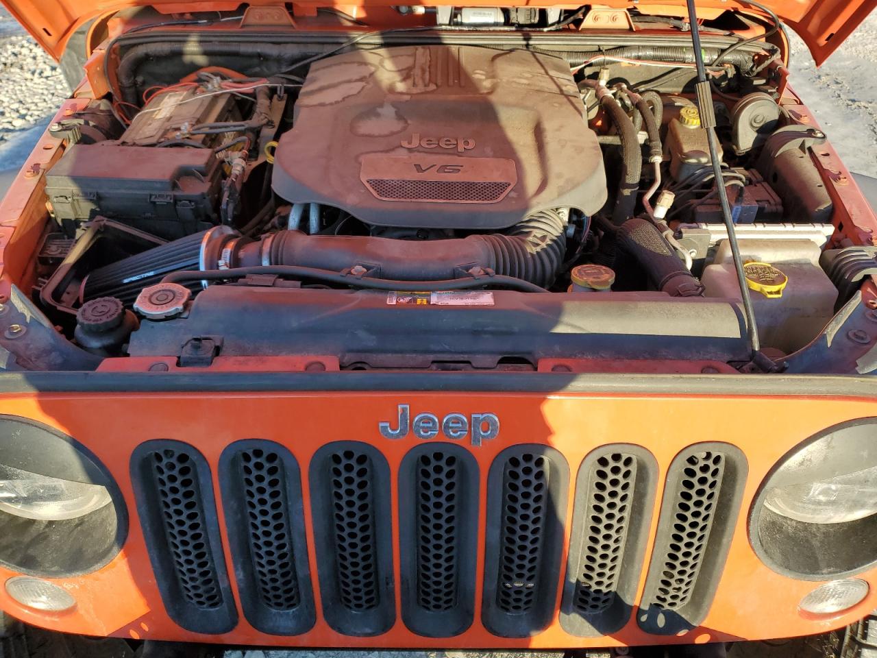 2015 Jeep Wrangler - Image 12