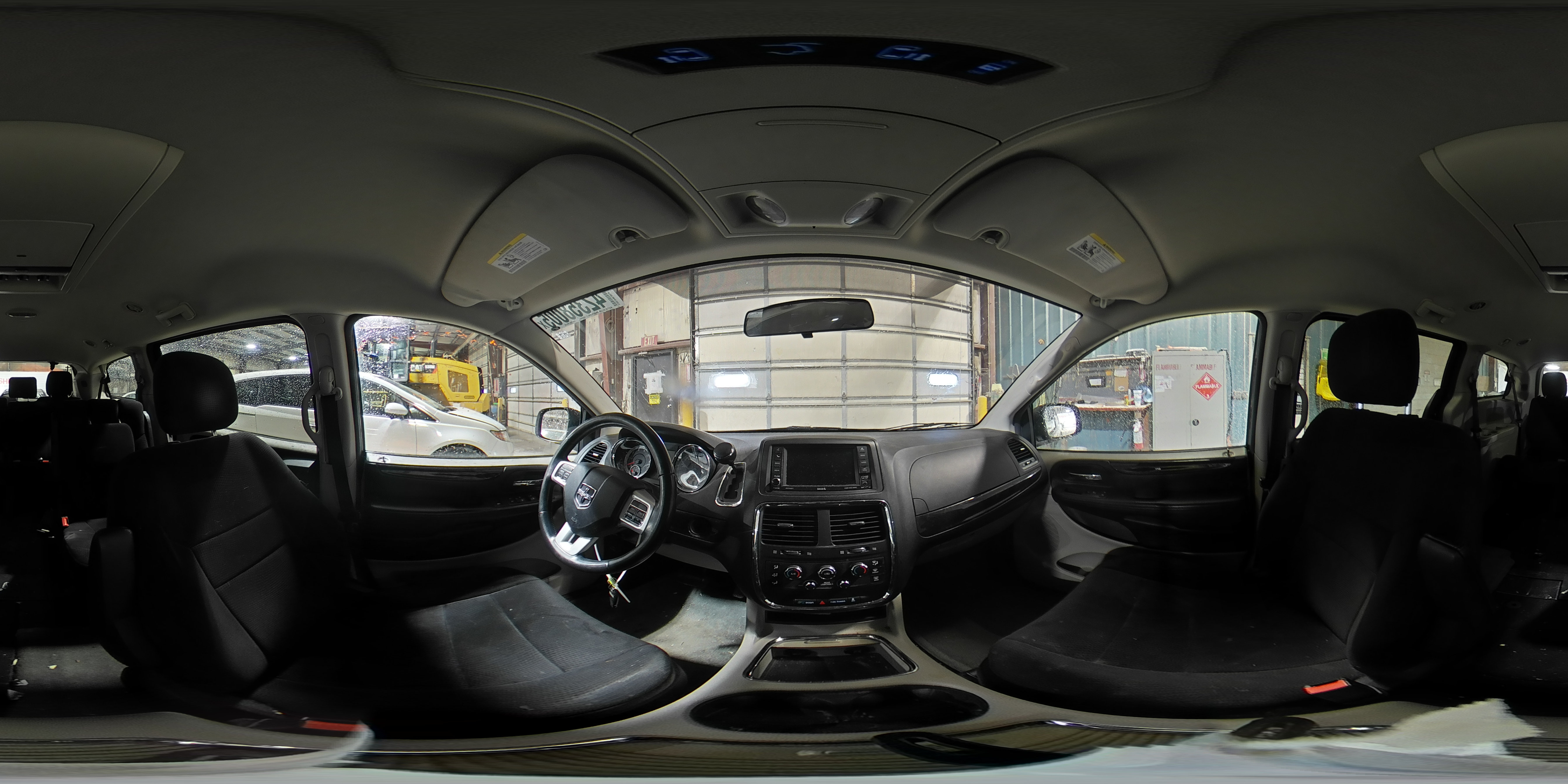 2013 Dodge Caravan - Image 14