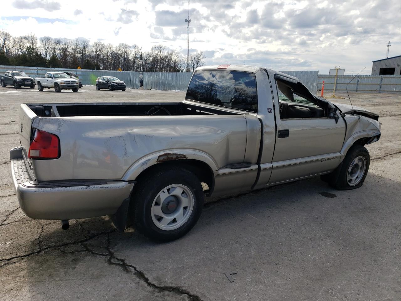 1998 GMC Sonoma - Image 3