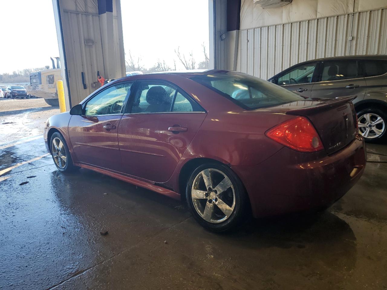 2010 Pontiac G6 - Image 2