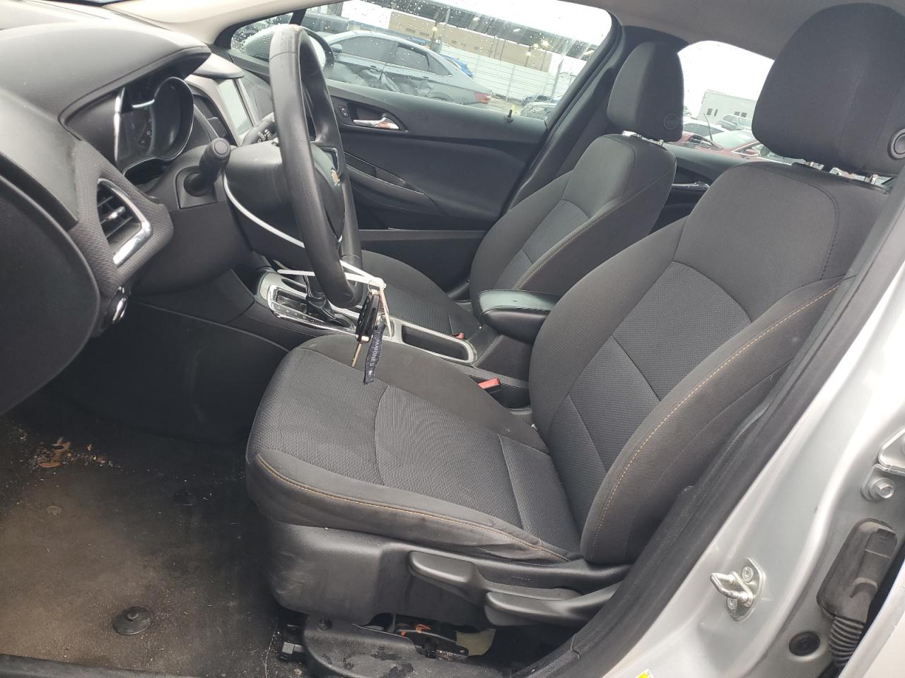 2018 Chevrolet Cruze - Image 7