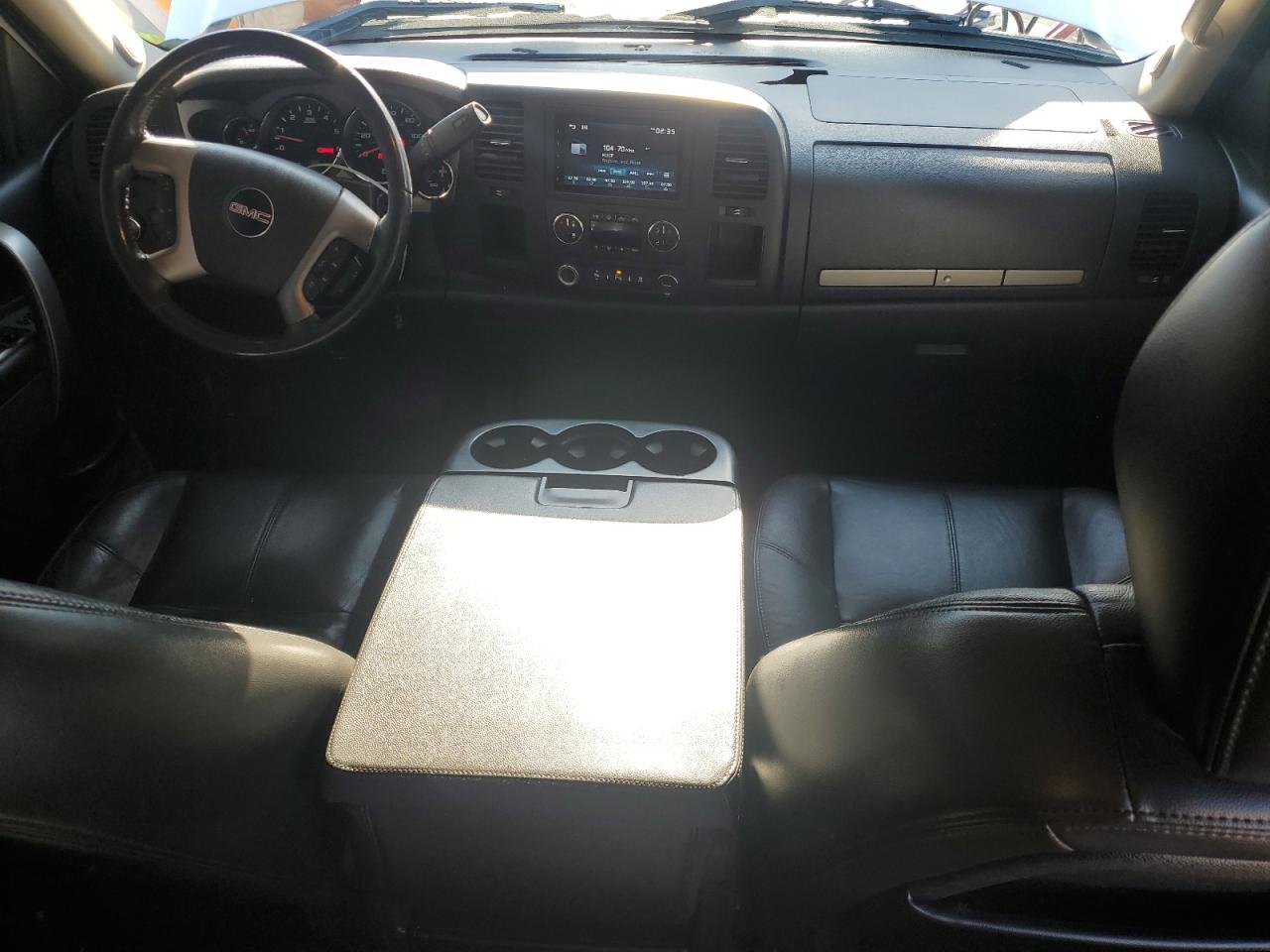 2011 GMC Sierra - Image 8