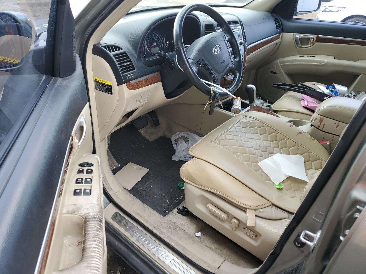 2009 Hyundai Santa Fe - Image 8