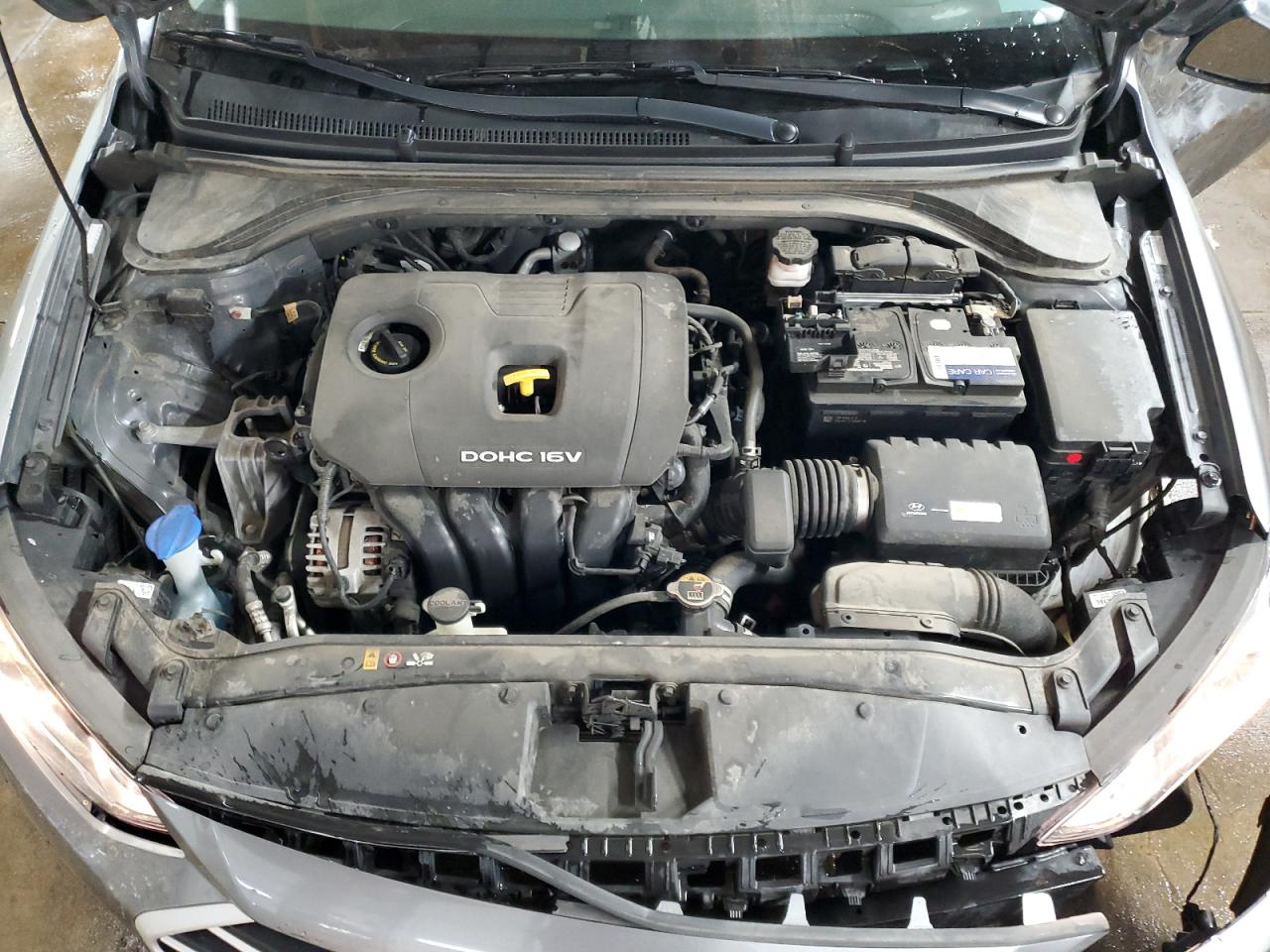 2018 Hyundai Elantra - Image 11