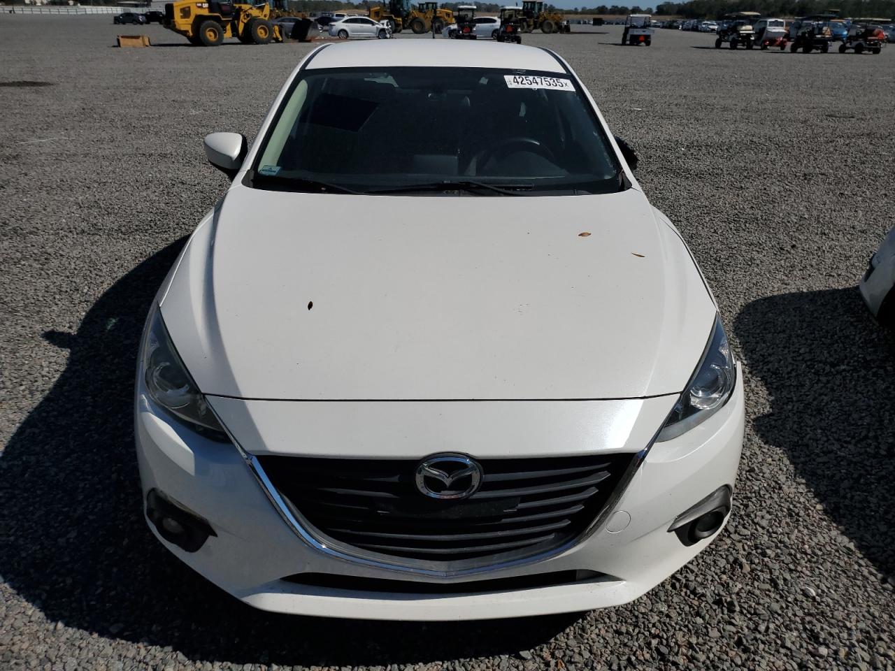 2015 Mazda 3 - Image 5