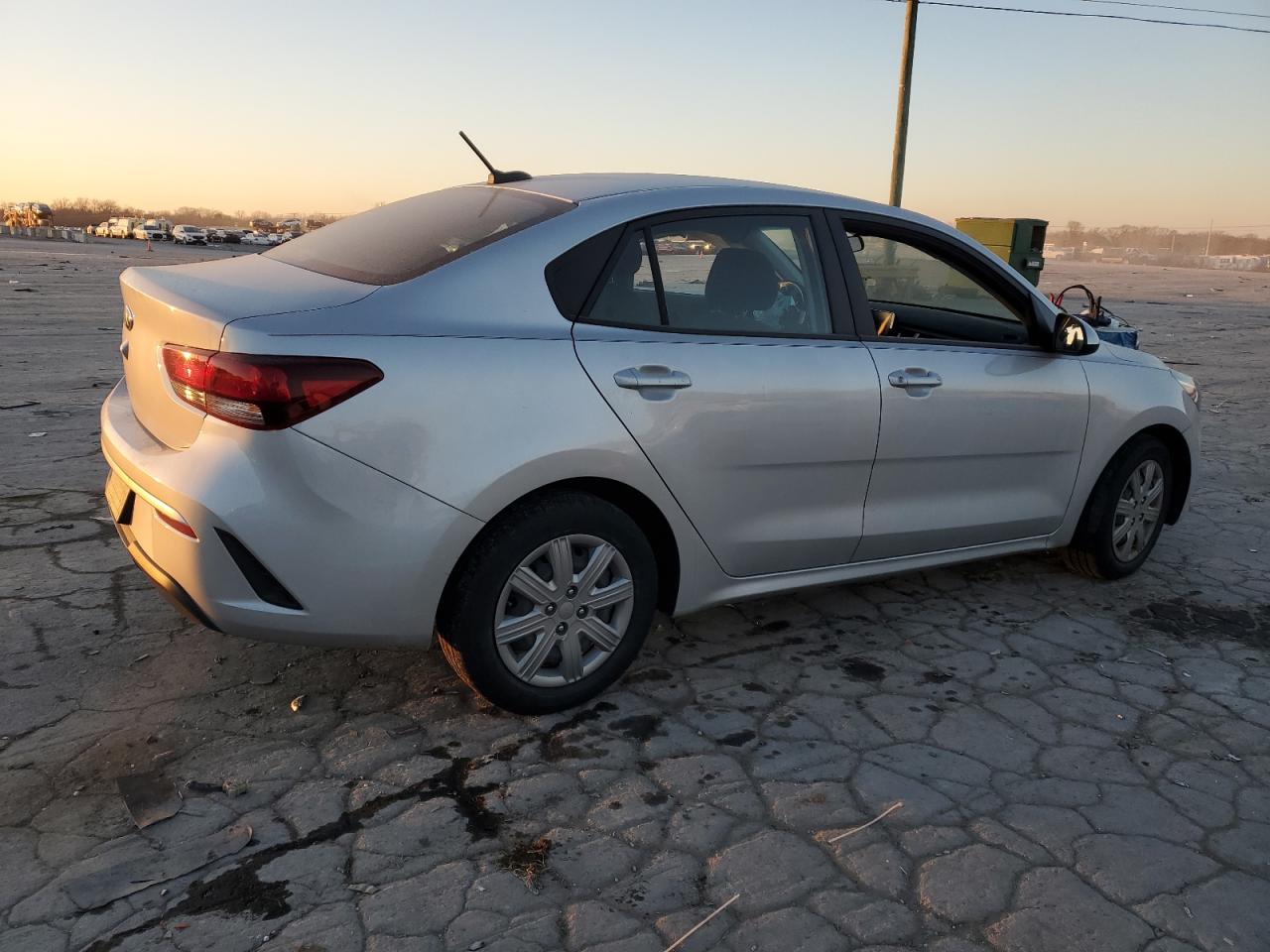 2021 Kia Rio - Image 3