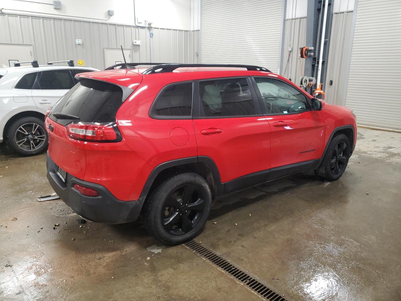 2018 Jeep Grand Cherokee - Image 3
