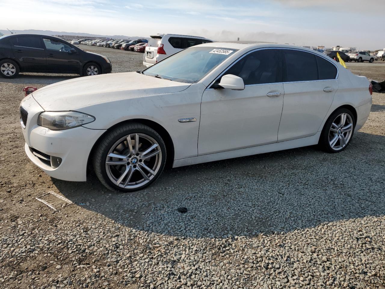 VIN WBAXG5C52DD229368 2013 BMW 5 SERIES no.1