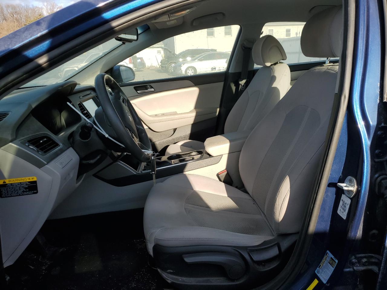 2016 Hyundai Sonata - Image 7