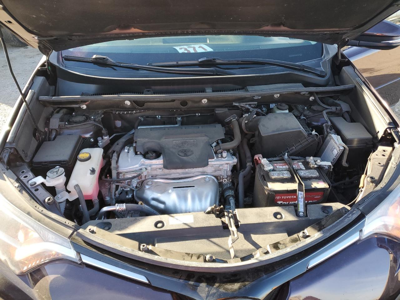 2018 Toyota RAV 4 - Image 12