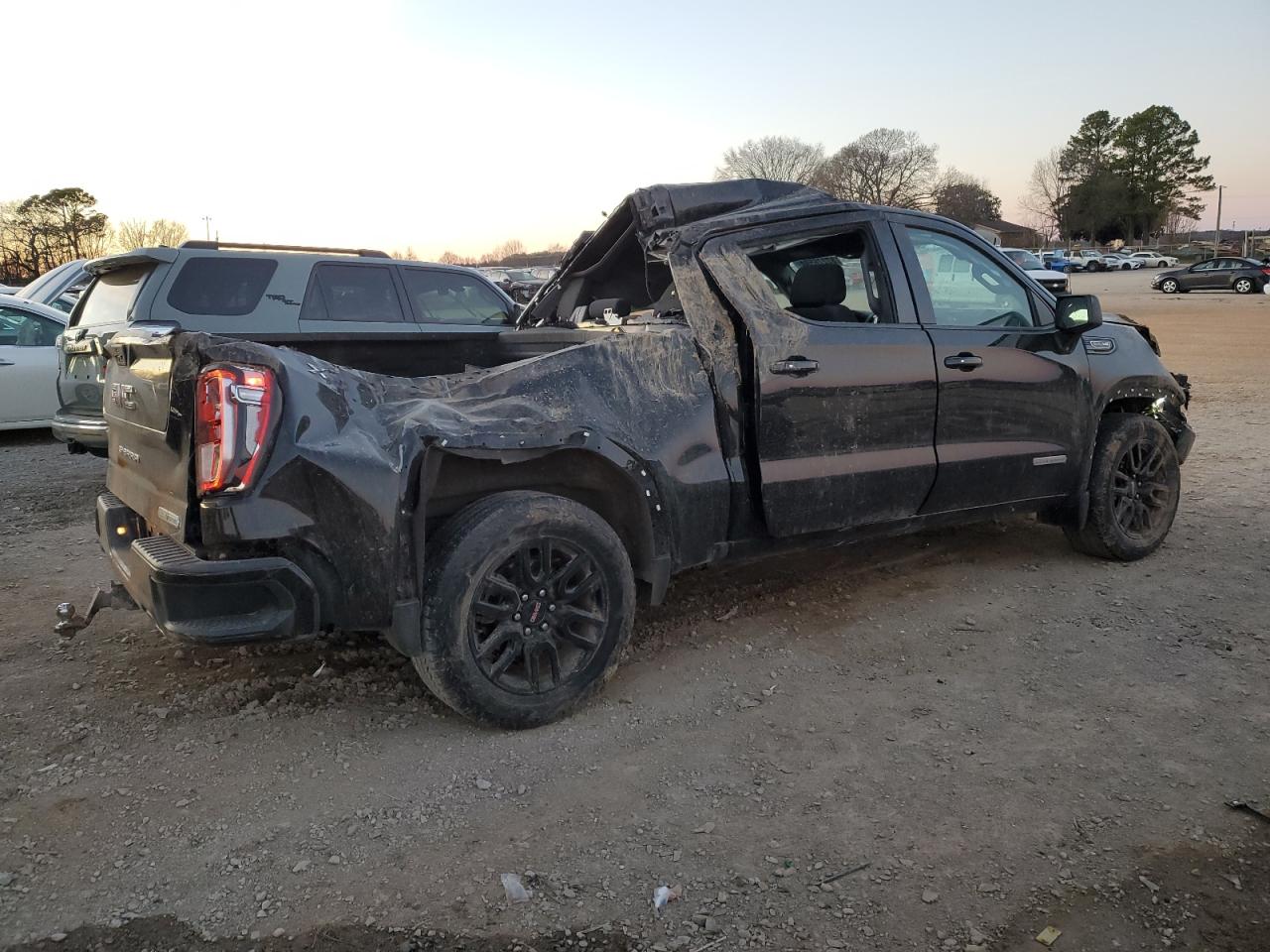 2021 GMC Sierra - Image 3