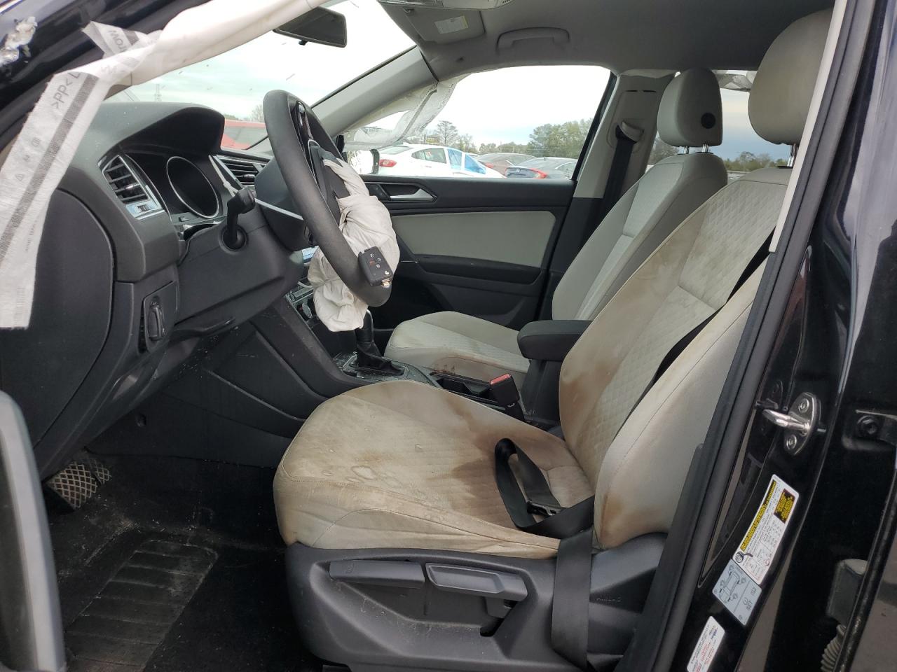 2018 Volkswagen Tiguan - Image 7