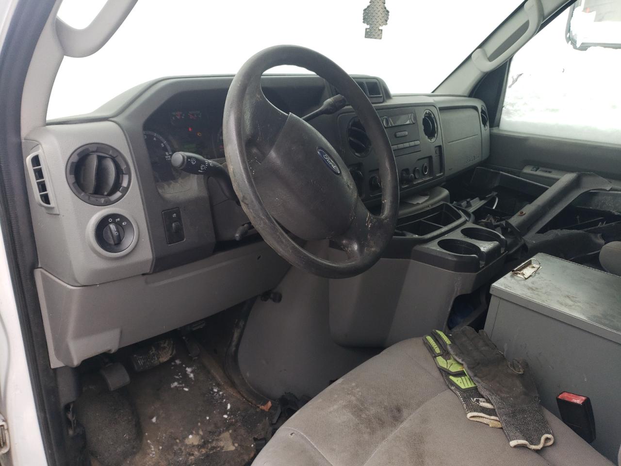 2009 Ford Econoline - Image 8