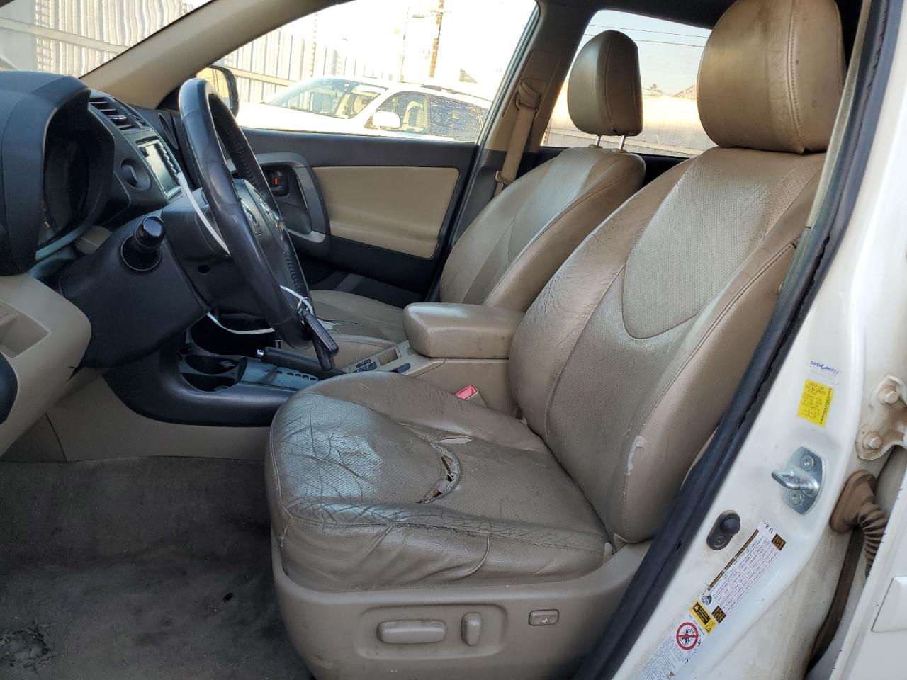 2010 Toyota RAV 4 - Image 7
