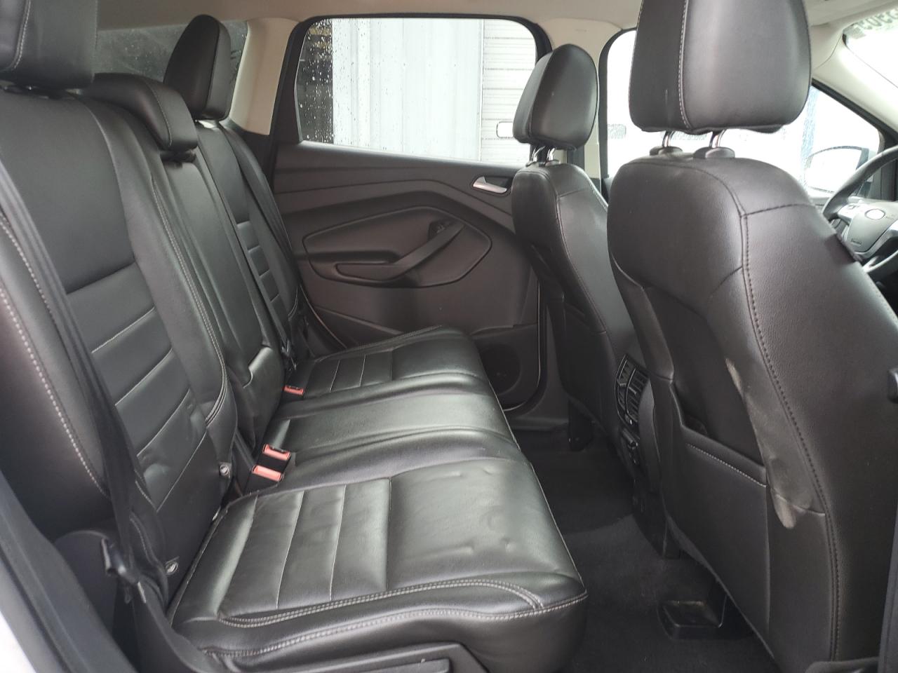 2015 Ford Escape - Image 11
