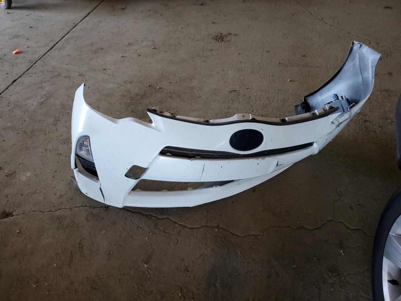 2014 Toyota Prius - Image 12