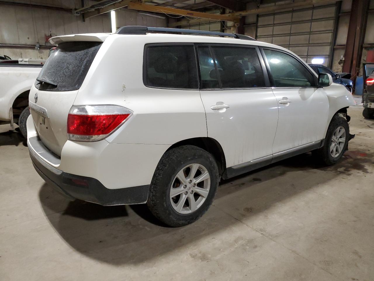 2013 Toyota Highlander - Image 3