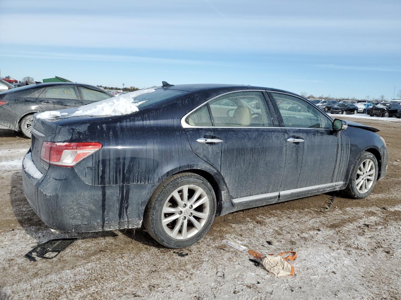 2010 Lexus ES - Image 3