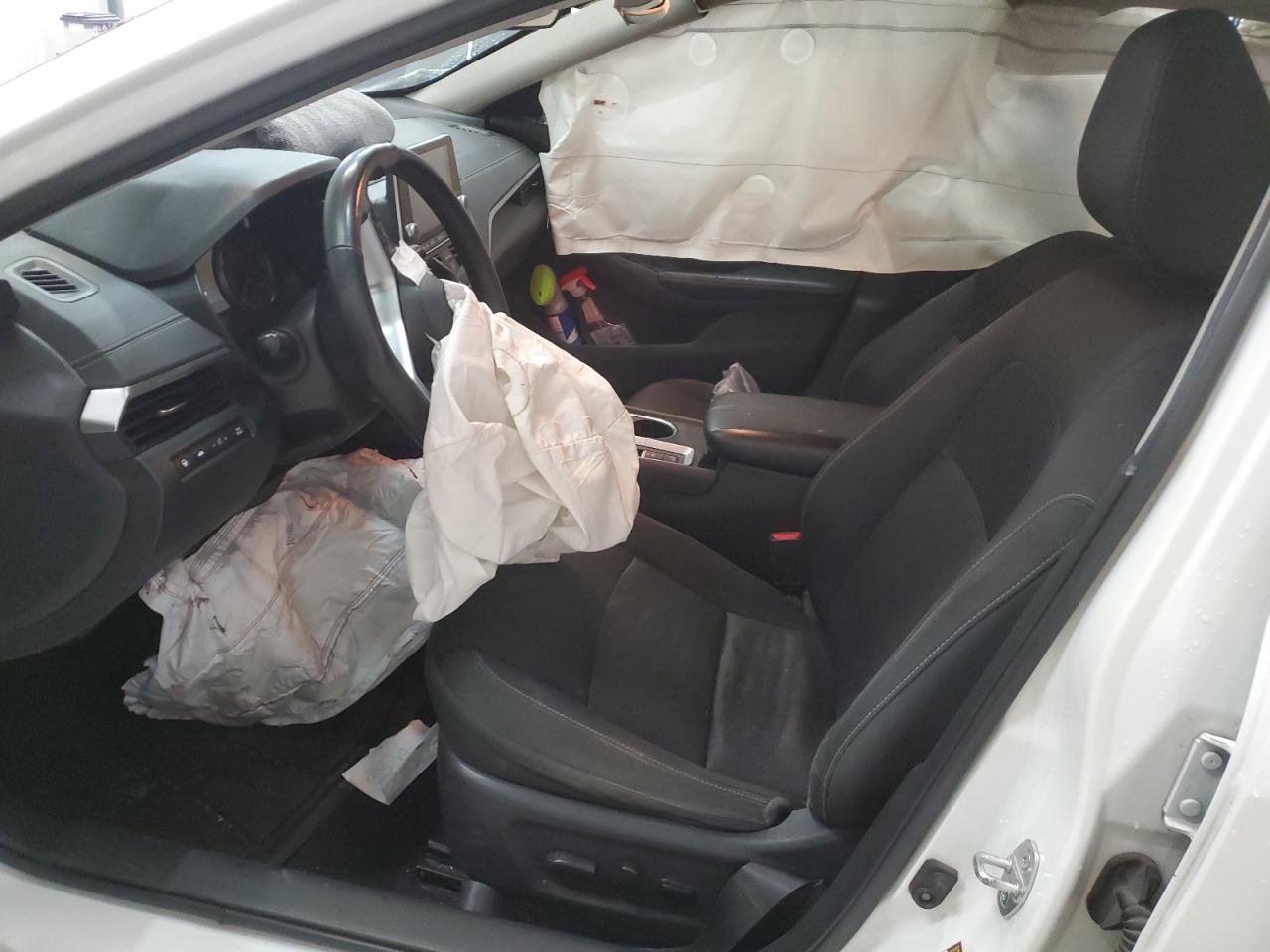 2021 Nissan Altima - Image 7