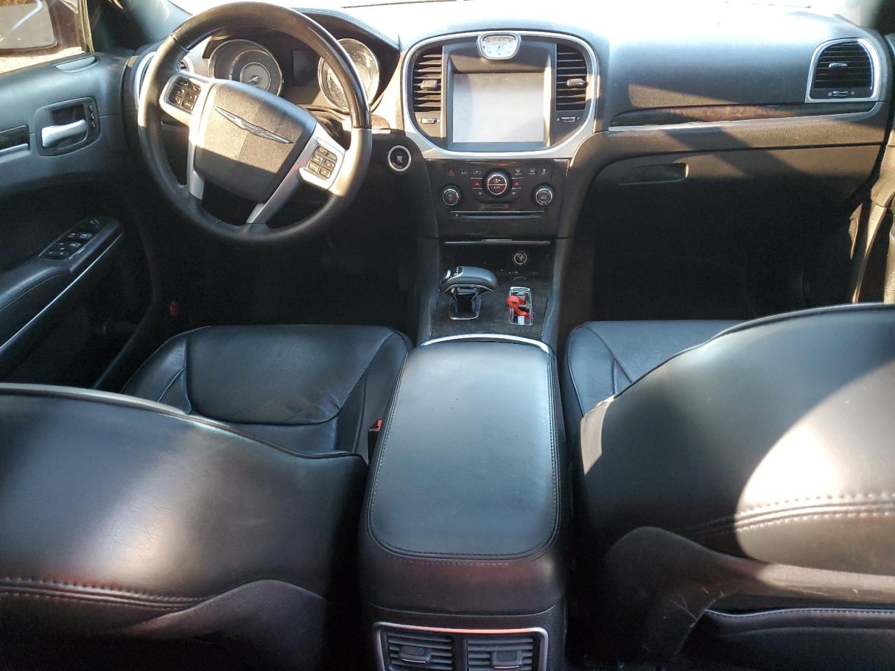 2014 Chrysler 300 - Image 8