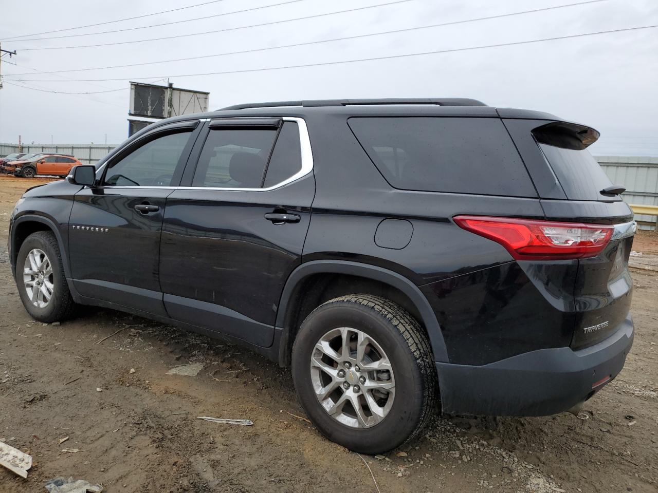 2019 Chevrolet Traverse - Image 2