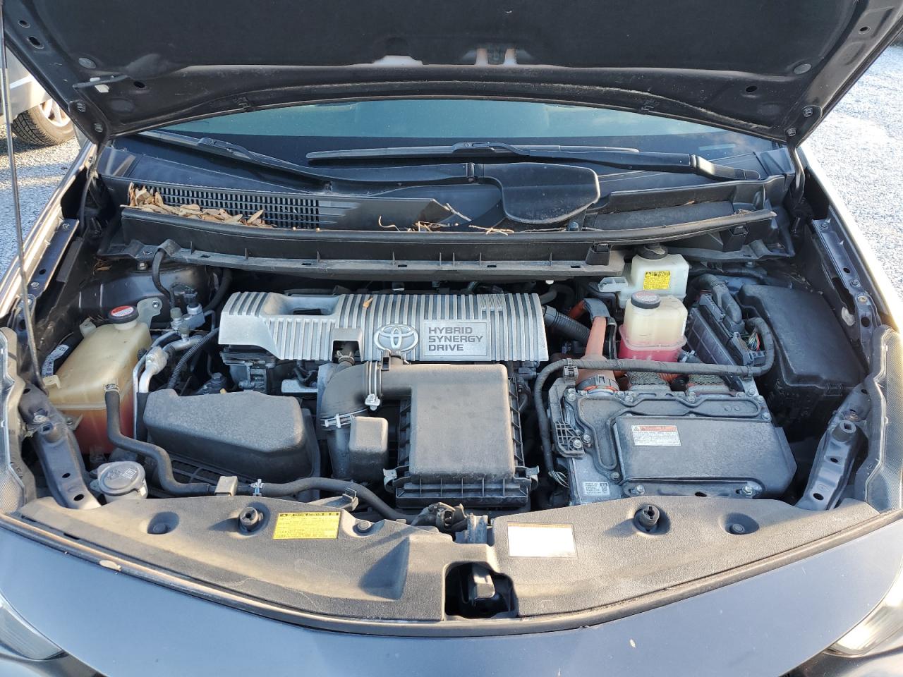 2015 Toyota Prius - Image 14