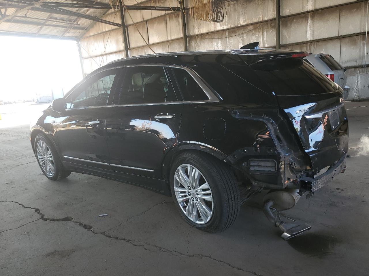 2018 Cadillac XT5 - Image 2