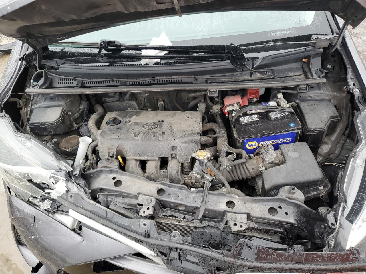 2015 Toyota Yaris - Image 11