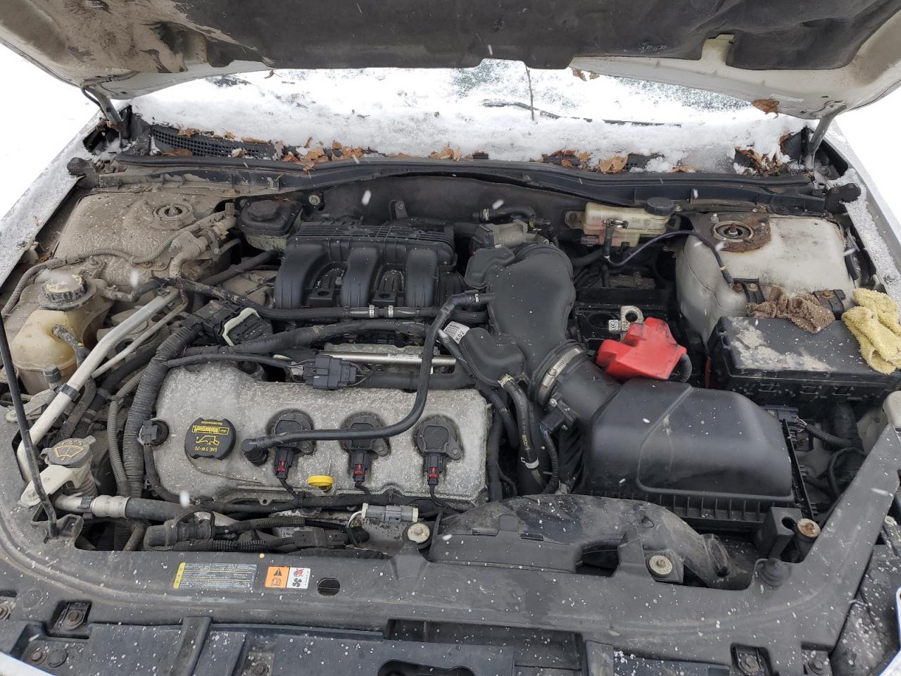2010 Ford Fusion - Image 11