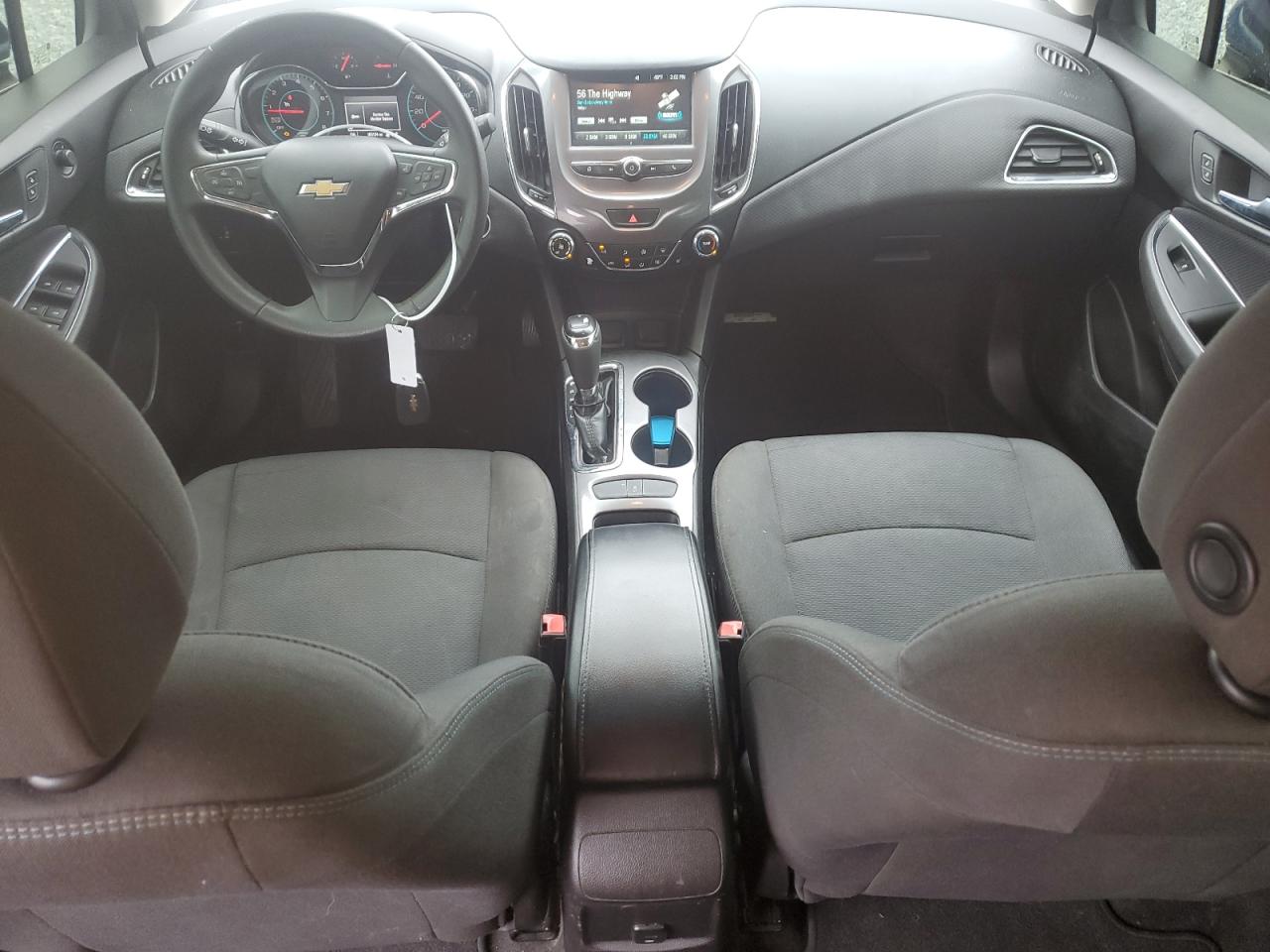 2018 Chevrolet Cruze - Image 8