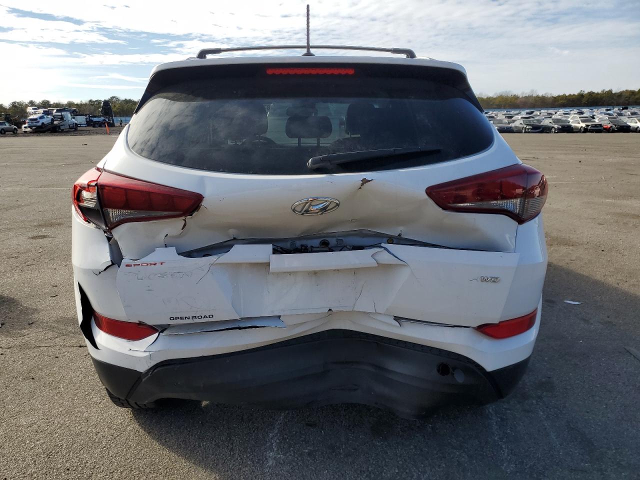 2016 Hyundai Tucson - Image 6