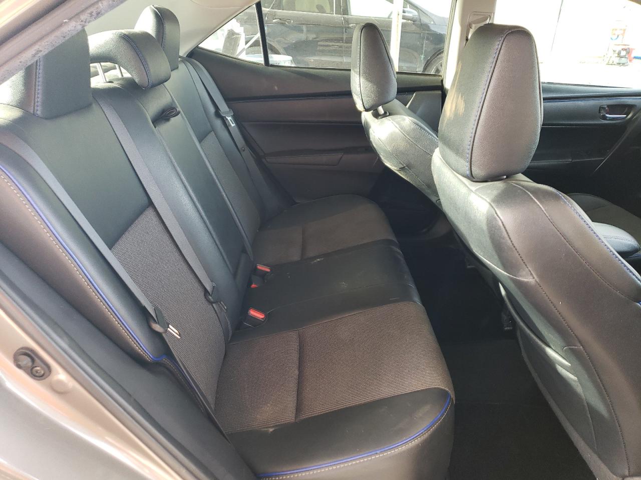 2017 Toyota Corolla - Image 10