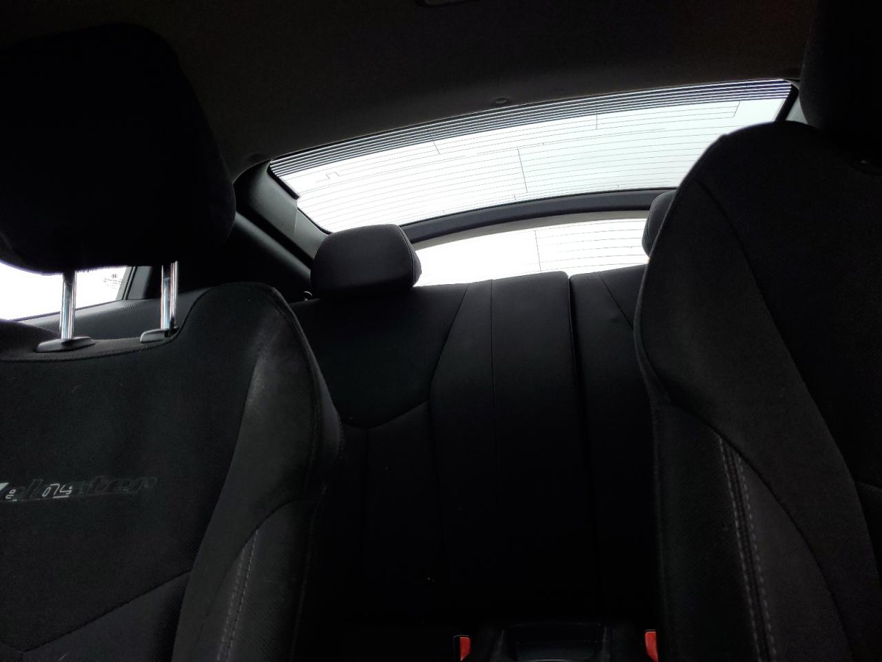 2013 Hyundai Veloster - Image 10