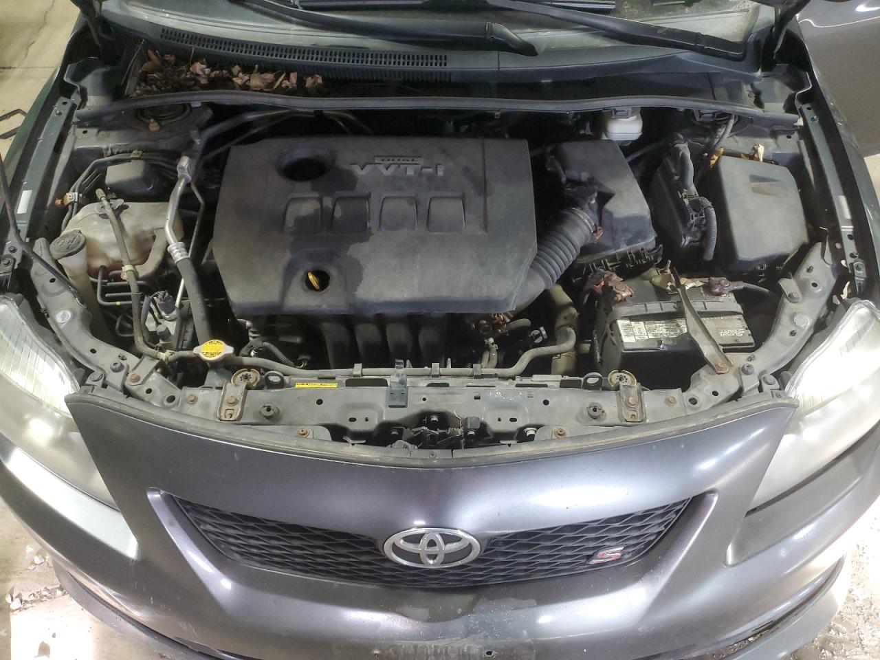 2010 Toyota Corolla - Image 12