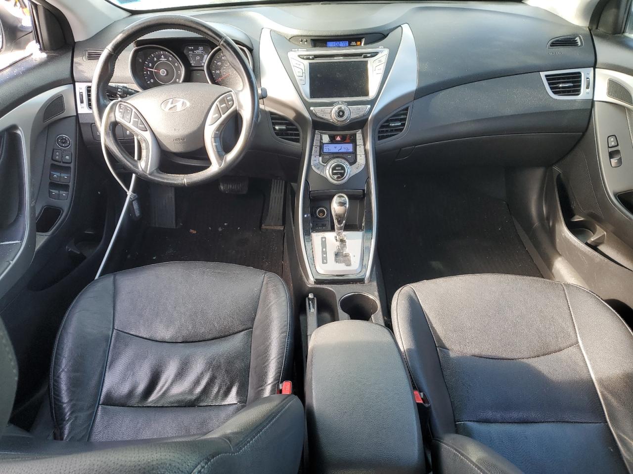 2013 Hyundai Elantra - Image 8