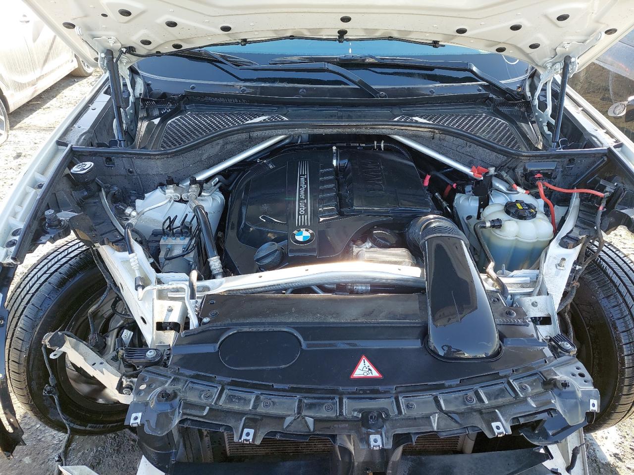WBAKR0107J0X65072 - 2018 BMW X5 - #42064585